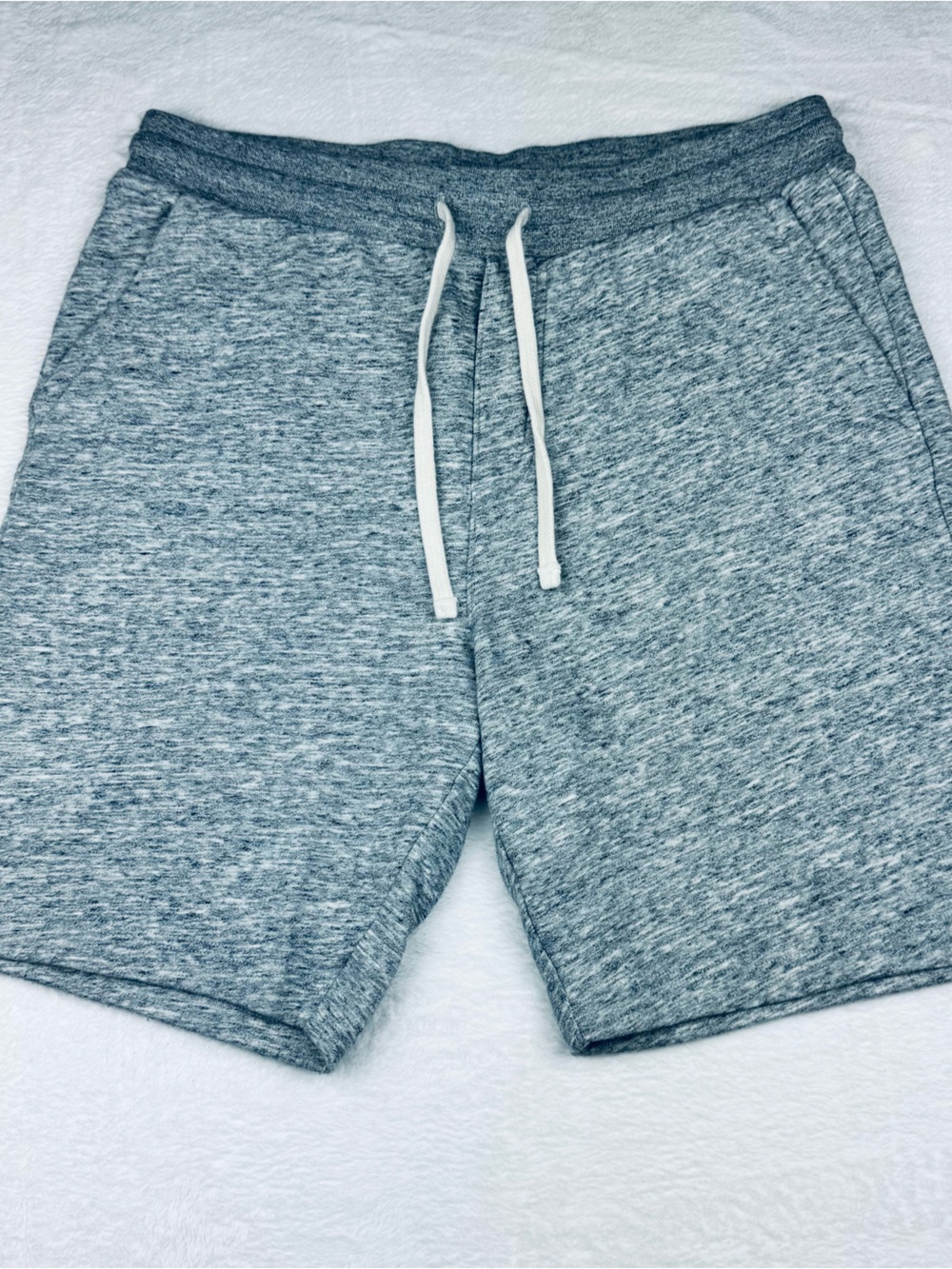 L.O.G.G. (Label of Graded Goods) by H&M. Grey shorts. Cotton blend. Men’s size L